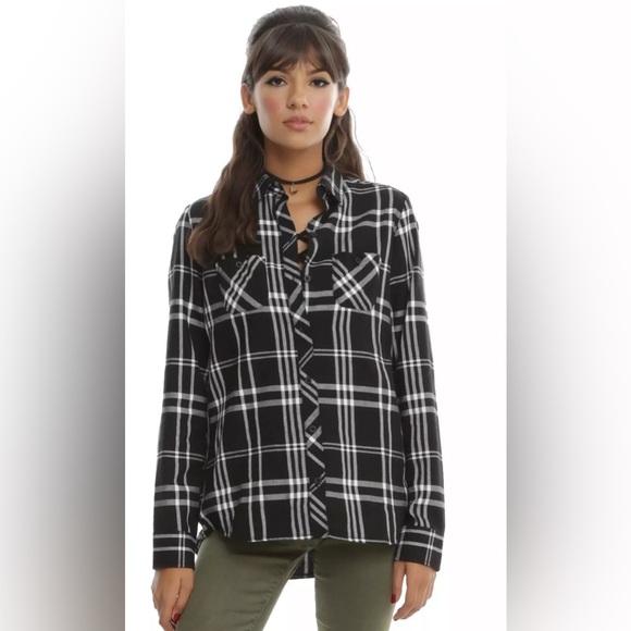 Harry Potter Girls Juniors Medium Black and White Plaid Button Up Shirt Flannel - Picture 9 of 9